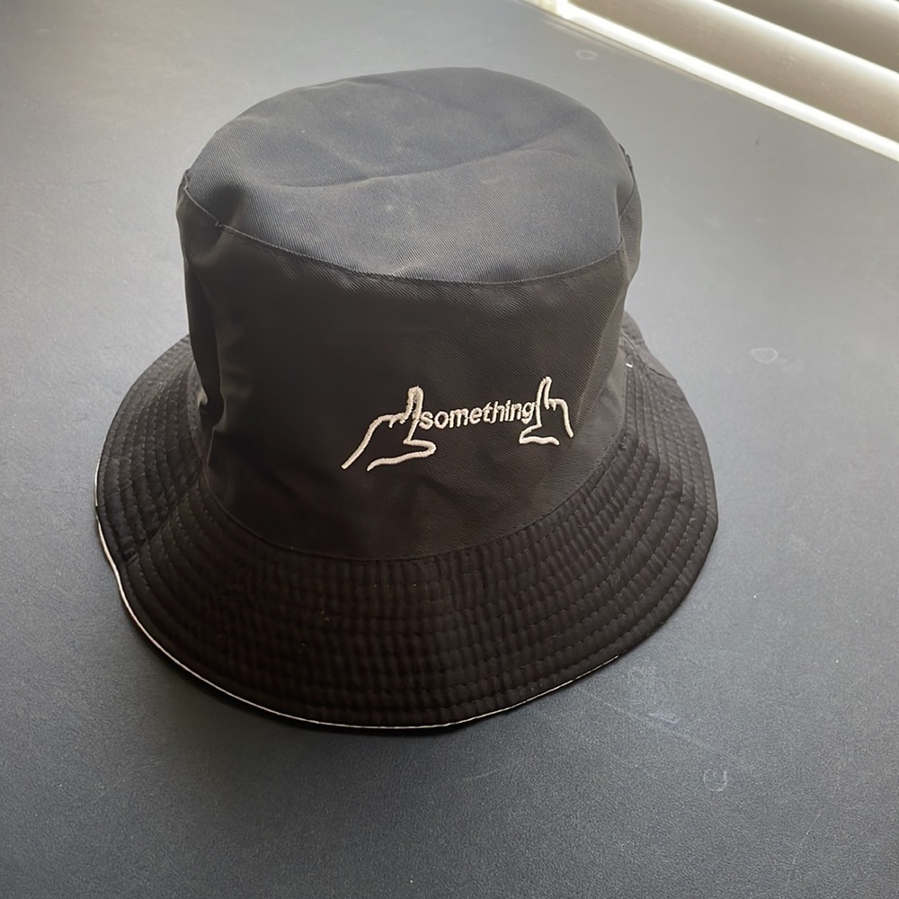 Bucket hat - Picture 4 of 6